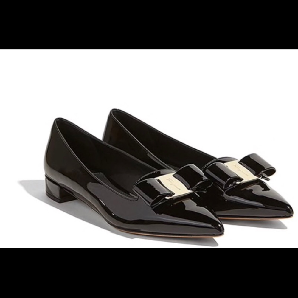 Ferragamo Black Patent Bow Flat Sz 38 8